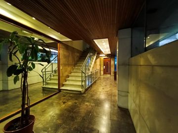 Venta - Departamento 4 ambientes con dependencia y cochera en Alto Palermo