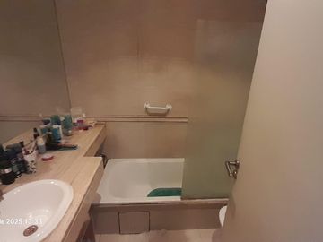 Venta - Departamento 4 ambientes con dependencia y cochera en Alto Palermo