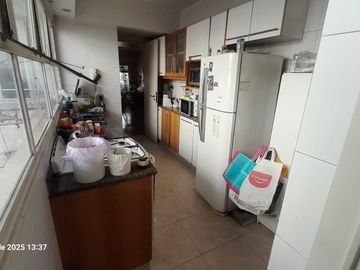 Venta - Departamento 4 ambientes con dependencia y cochera en Alto Palermo