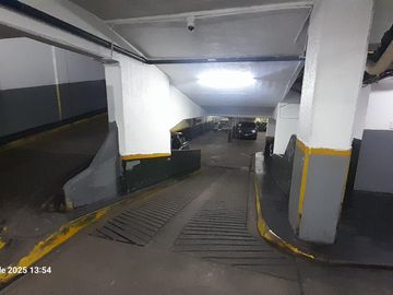 Venta - Departamento 4 ambientes con dependencia y cochera en Alto Palermo