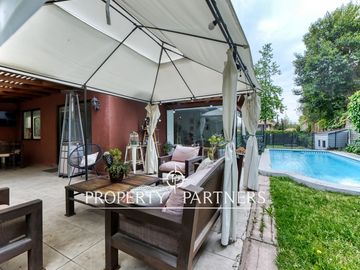 Venta de hermosa casa en Condominio Casagrande, Peñalolén