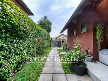 Venta de hermosa casa en Condominio Casagrande, Peñalolén