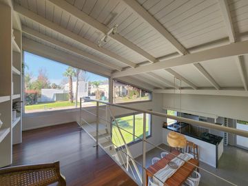 VENTA Casa 3 Dormitorios con Pileta y Cochera en Miraflores, Funes Hills