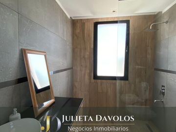 Casa en  Venta 5 Ambientes Puertos del Lago Barrio Acacias Escobar-Maschwitz