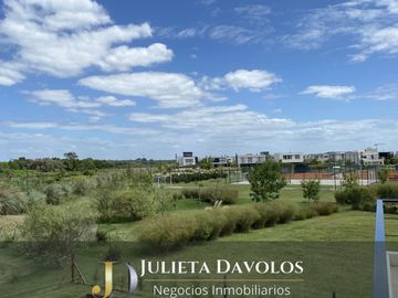 Casa en  Venta 5 Ambientes Puertos del Lago Barrio Acacias Escobar-Maschwitz