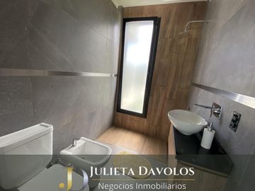 Casa en  Venta 5 Ambientes Puertos del Lago Barrio Acacias Escobar-Maschwitz