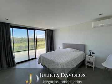 Casa en  Venta 5 Ambientes Puertos del Lago Barrio Acacias Escobar-Maschwitz