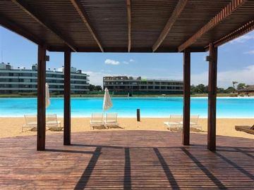 Lagoon Pilar - Sólida Casa! Estilo Racionalista  de 4 amb con gran parque !!