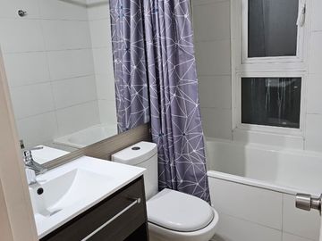 Venta Hermoso Departamento Usado en Condominio Activa, La Florida