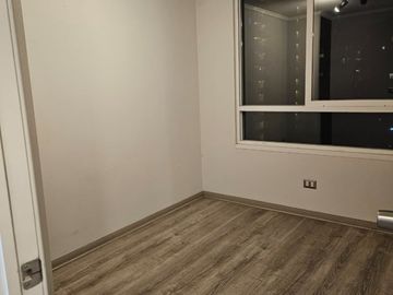 Venta Hermoso Departamento Usado en Condominio Activa, La Florida