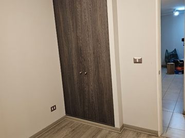 Venta Hermoso Departamento Usado en Condominio Activa, La Florida