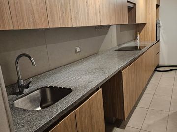 Venta Hermoso Departamento Usado en Condominio Activa, La Florida