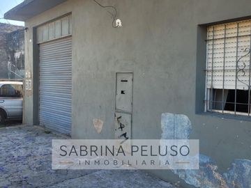 Venta de casa multifamiliar en Gregorio de Laferrere