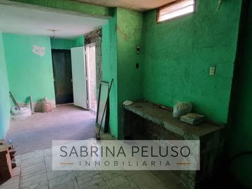 Venta de casa multifamiliar en Gregorio de Laferrere