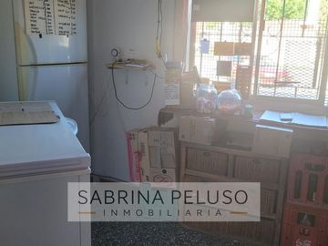 Venta de casa multifamiliar en Gregorio de Laferrere