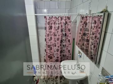 Venta de casa multifamiliar en Gregorio de Laferrere