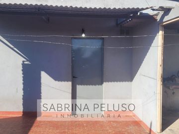 Venta de casa multifamiliar en Gregorio de Laferrere