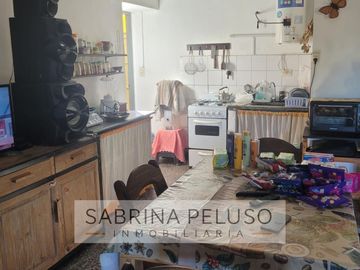 Venta de casa multifamiliar en Gregorio de Laferrere