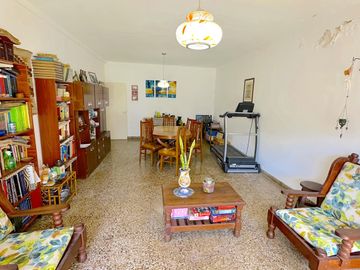 Venta Casa 3 ambientes José León Suarez Parrilla Patio Terraza  Cuarto Servicio