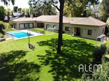 Casa en planta baja en venta en St. Thomas Norte, Canning