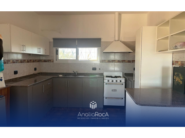 Casa en Estancia Vieja  a pocos metros del Indio Bamba