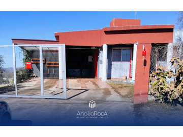 Casa en Estancia Vieja  a pocos metros del Indio Bamba