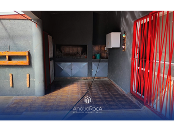 Casa en Estancia Vieja  a pocos metros del Indio Bamba