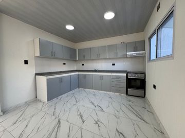 VTA 5 AMB / COCHERA / PATIO / QUINCHO / QUILMES O.