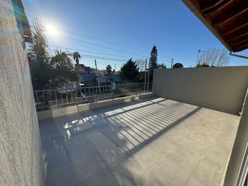 VTA 5 AMB / COCHERA / PATIO / QUINCHO / QUILMES O.