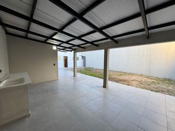 VTA 5 AMB / COCHERA / PATIO / QUINCHO / QUILMES O.