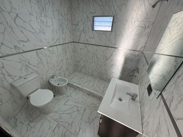 VTA 5 AMB / COCHERA / PATIO / QUINCHO / QUILMES O.