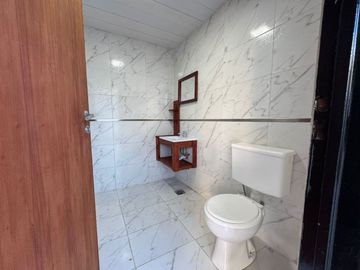 VTA 5 AMB / COCHERA / PATIO / QUINCHO / QUILMES O.