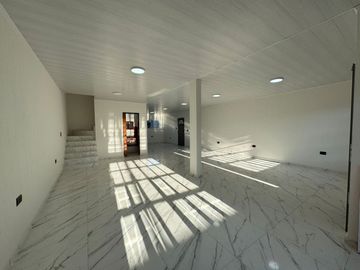 VTA 5 AMB / COCHERA / PATIO / QUINCHO / QUILMES O.