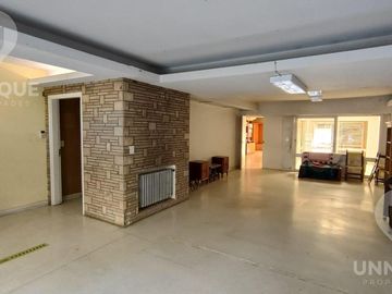 Casa en  Alquiler en centro de Cipolletti ideal para proyectos comerciales consultorios médicos oficinas comerciales
