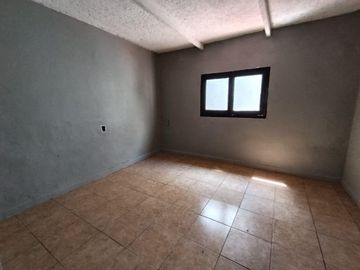 Casa    Deparetamento - Mismo terreno - Peru al 900 - Guemes