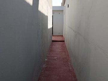 Casa    Deparetamento - Mismo terreno - Peru al 900 - Guemes