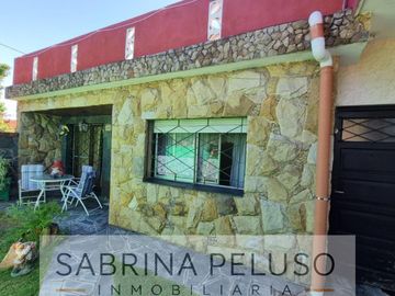 Casa en  venta ituzaingo parque leloir