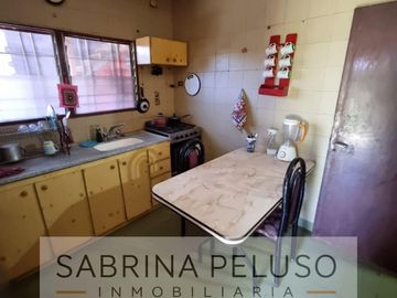Casa en  venta ituzaingo parque leloir