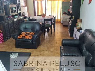 Casa en  venta ituzaingo parque leloir