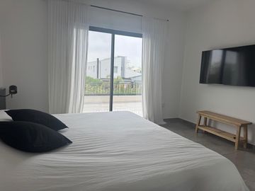 Casa en Venta - 4 AMB en Vistas, Puertos del Lago