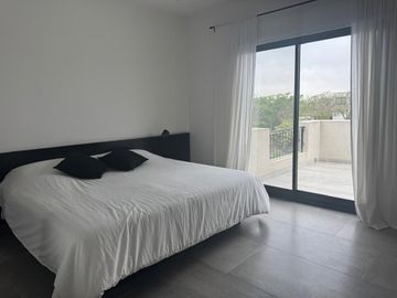 Casa en Venta - 4 AMB en Vistas, Puertos del Lago