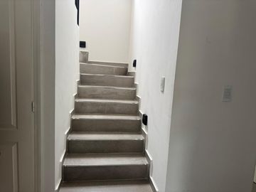 Casa en Venta - 4 AMB en Vistas, Puertos del Lago