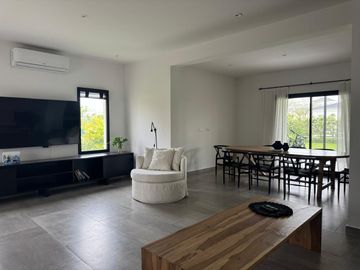 Casa en Venta - 4 AMB en Vistas, Puertos del Lago