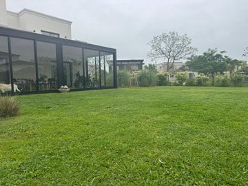 Casa en Venta - 4 AMB en Vistas, Puertos del Lago