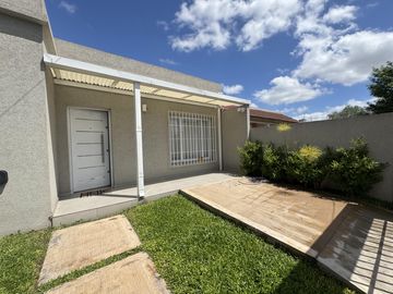 Casa de 3 ambientes remodelada en Castelar
