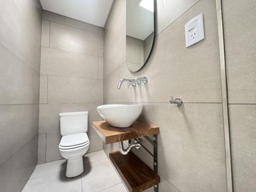 Casa de 3 ambientes remodelada en Castelar