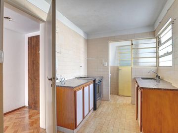 DEPARTAMENTO 4 AMB EN VENTA AL FRENTE