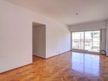 DEPARTAMENTO 4 AMB EN VENTA AL FRENTE