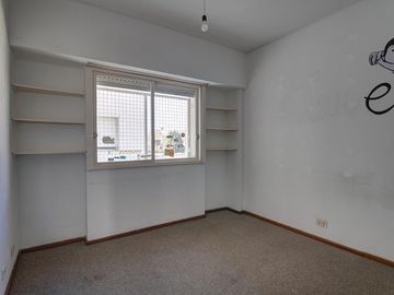 DEPARTAMENTO 4 AMB EN VENTA AL FRENTE