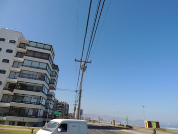 VENTA DE DEPARTAMENTO EN PRIMERA LINEA AVENIDA DEL MAR